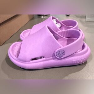 Reef girls size 7 rubber slides solid purple sandals shoes convertible strap new